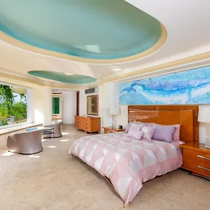 Armonia Luxury Boutique Hotel